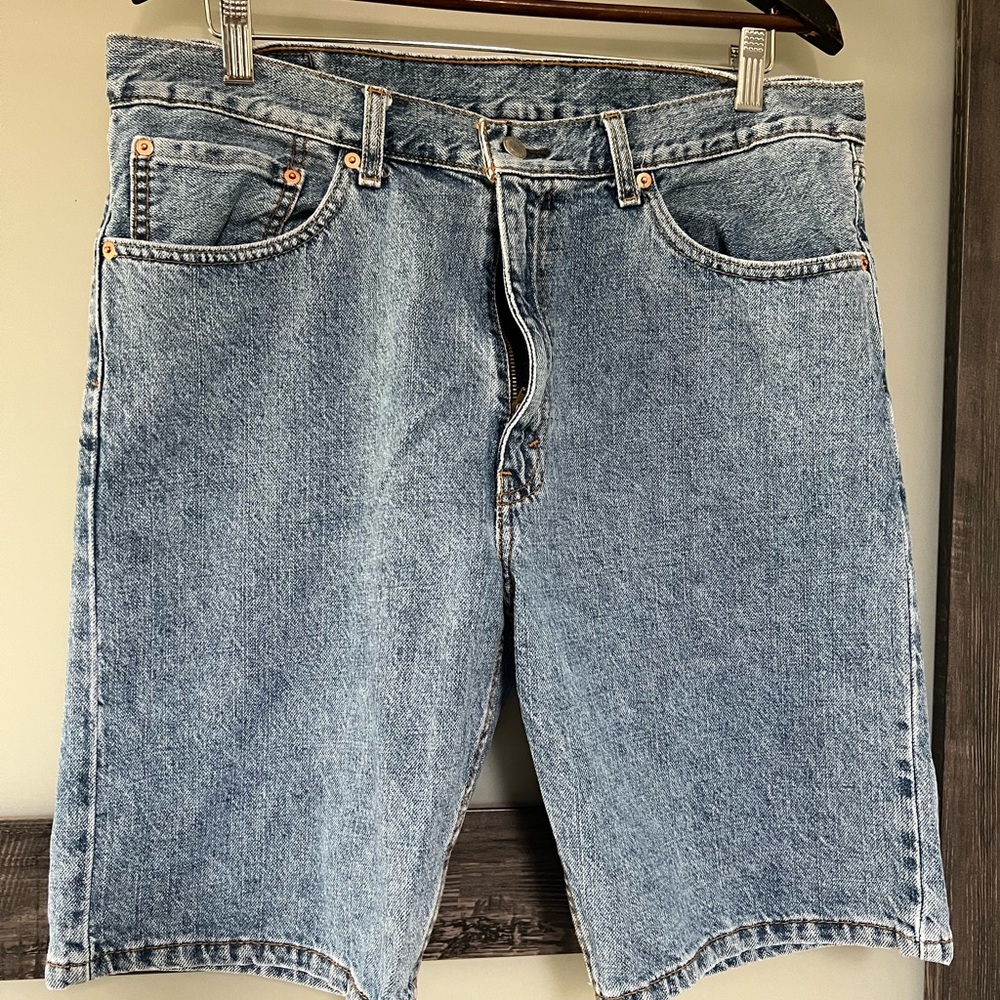 MEN’S LEVI 505 REGULAR FIT 10" SHORTS SIZE: 36